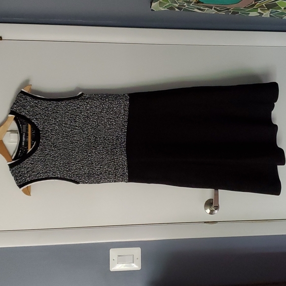 Karl Lagerfeld dress - Picture 1 of 2